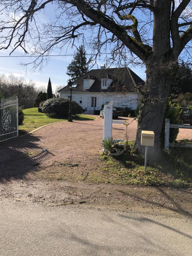 Un Petit Coin De Paradis Bressolles  Exteriör bild